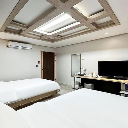 Gumi Time Hotel エクステリア 写真